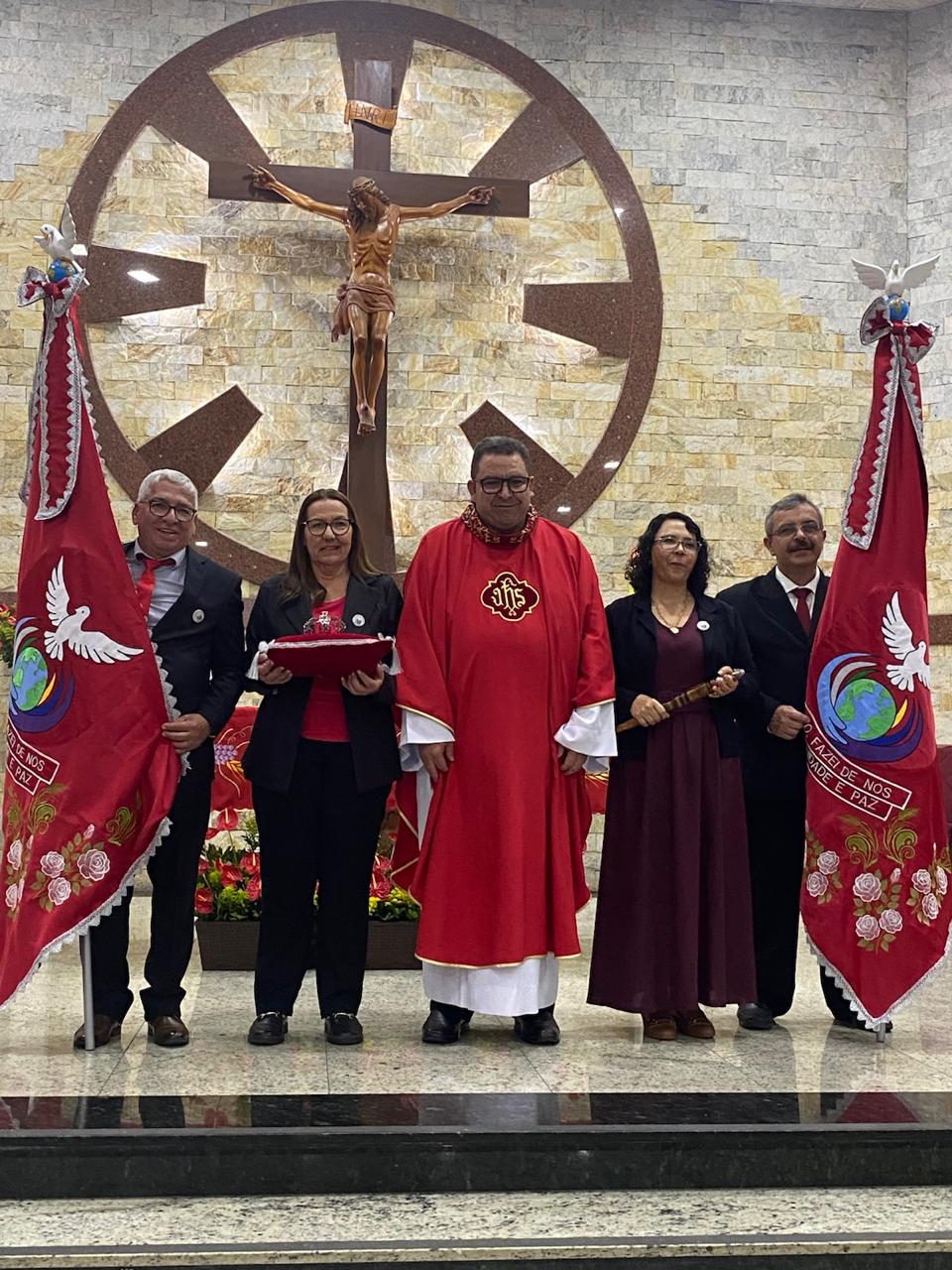 Novena do Divino Espírito Santo fortalece a fé e prepara fiéis para a grande celebração em Brás Cubas