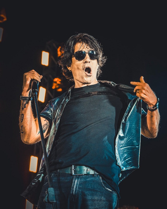 Ele está de volta! Marcus Menna emociona público em gravação de  “Tudo de Novo”
