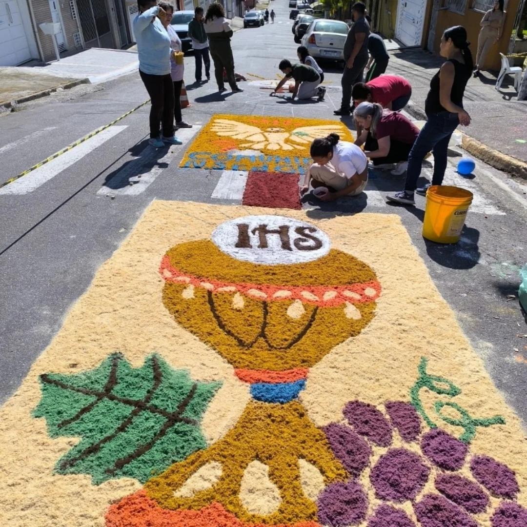 Corpus Christi: Poá terá programação religiosa, cultural e turística com tapetes na região central, participação das escolas municipais e missa na Praça de Eventos