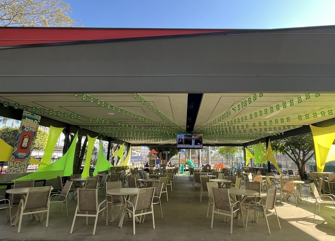 Praça do Clube de Campo se transforma em palco da Copa do Mundo