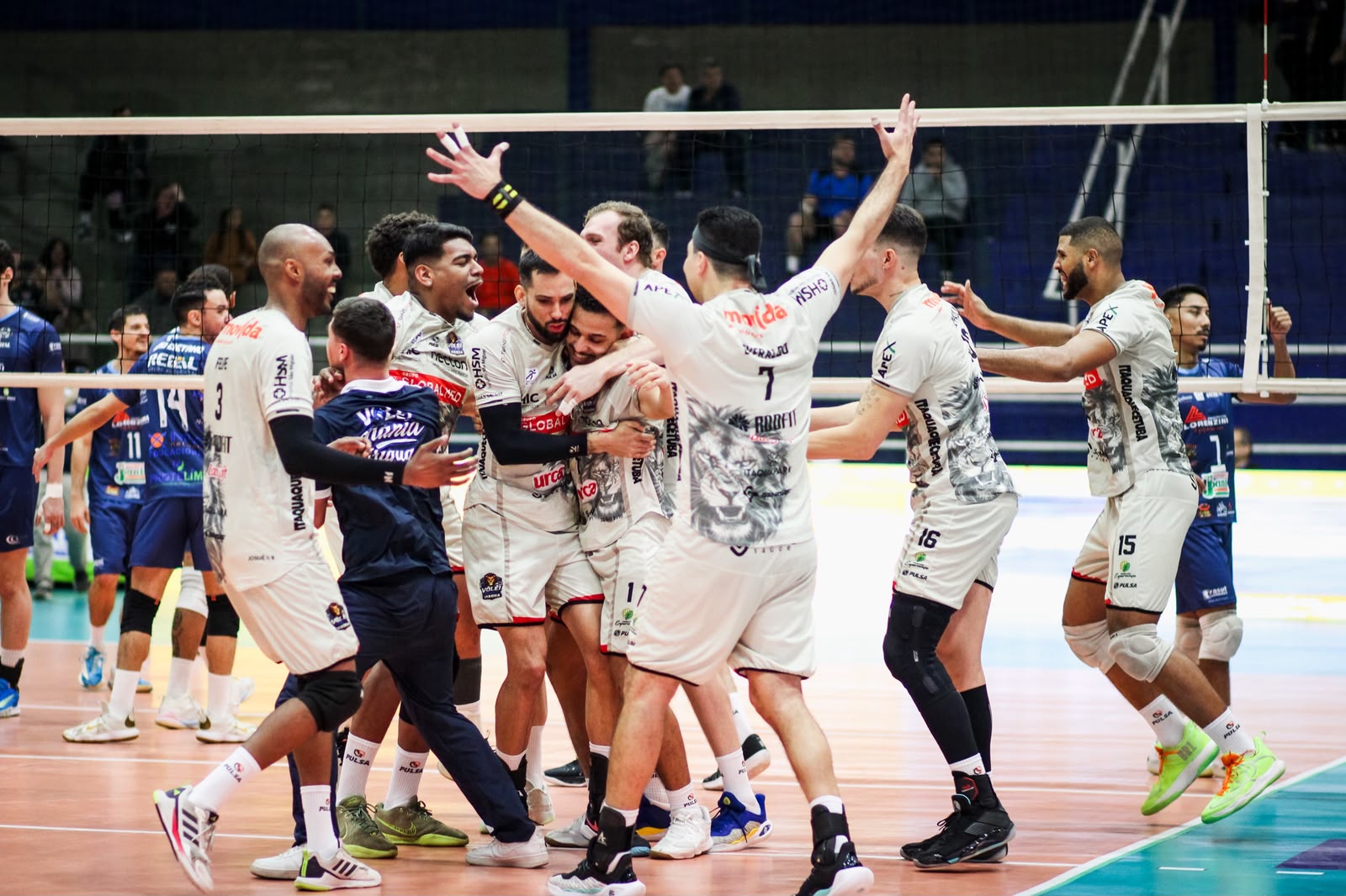 Vôlei Itaquá vence São Caetano e é campeão da etapa Sudeste da Superliga C