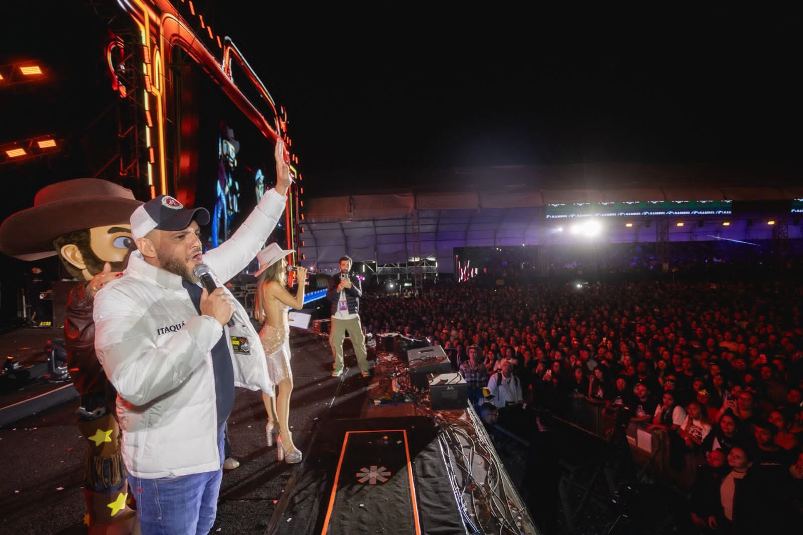 Camiseta de time, chinelo e armas: confira os itens proibidos na entrada do Itaquá Rodeio Fest 2026