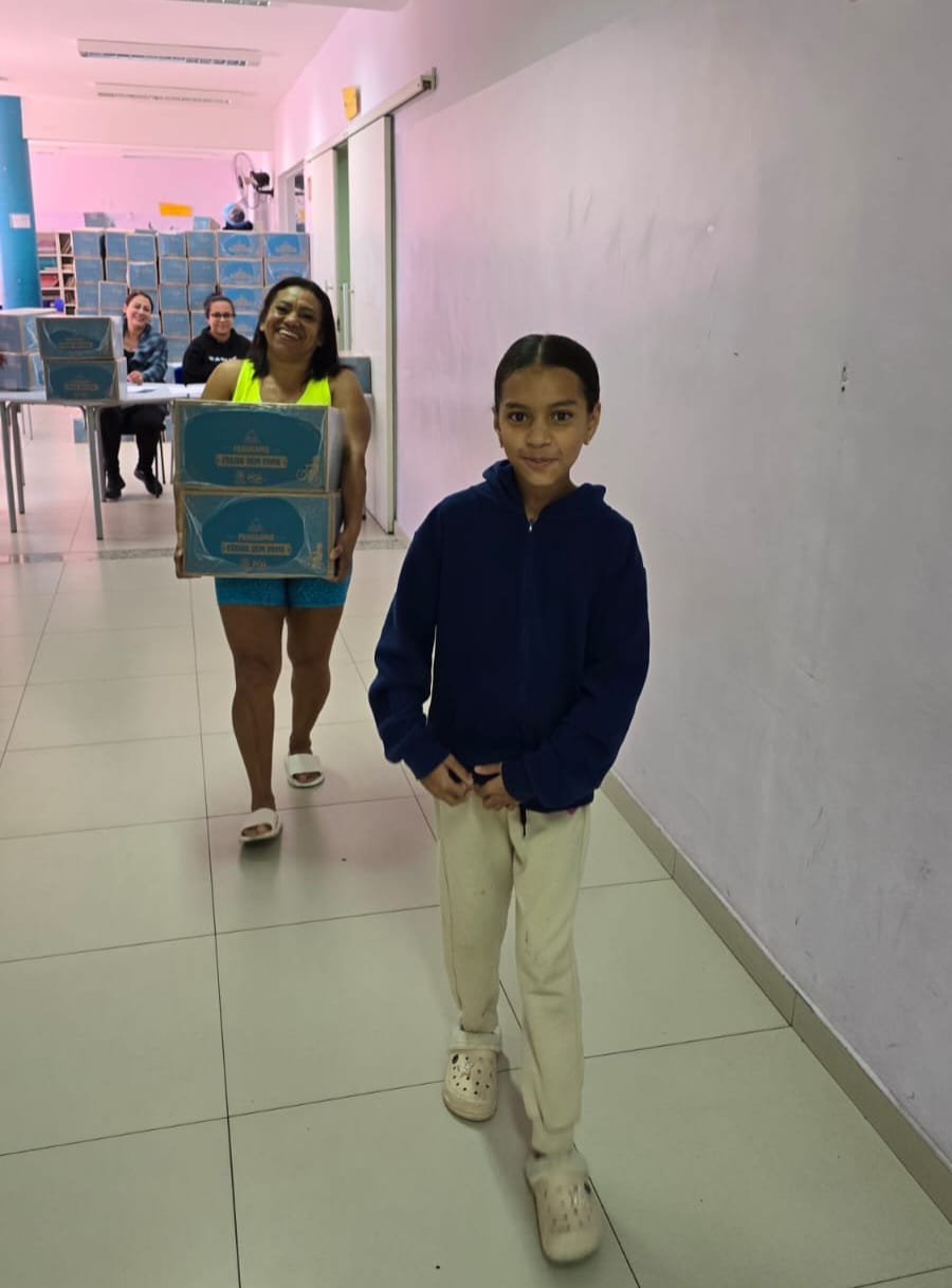 Poá encerra entrega de kits do programa Férias Sem Fome nesta sexta