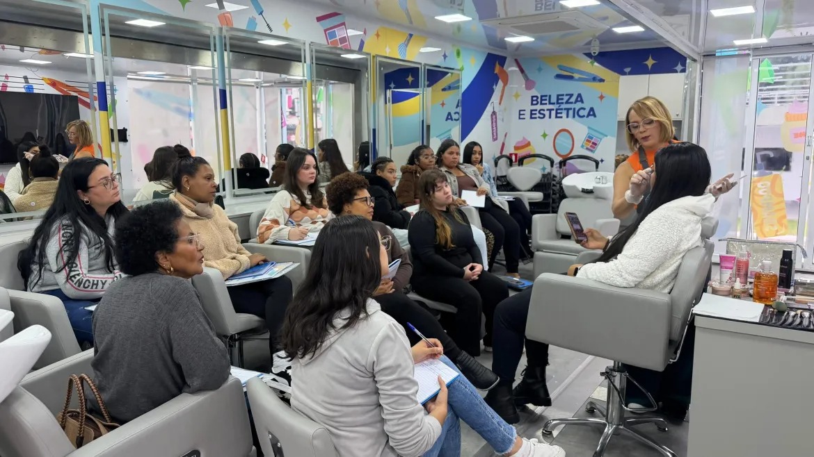 Fundo Social de Poá abre inscrições para cursos gratuitos de Beleza e Estética do programa Caminho da Capacitação
