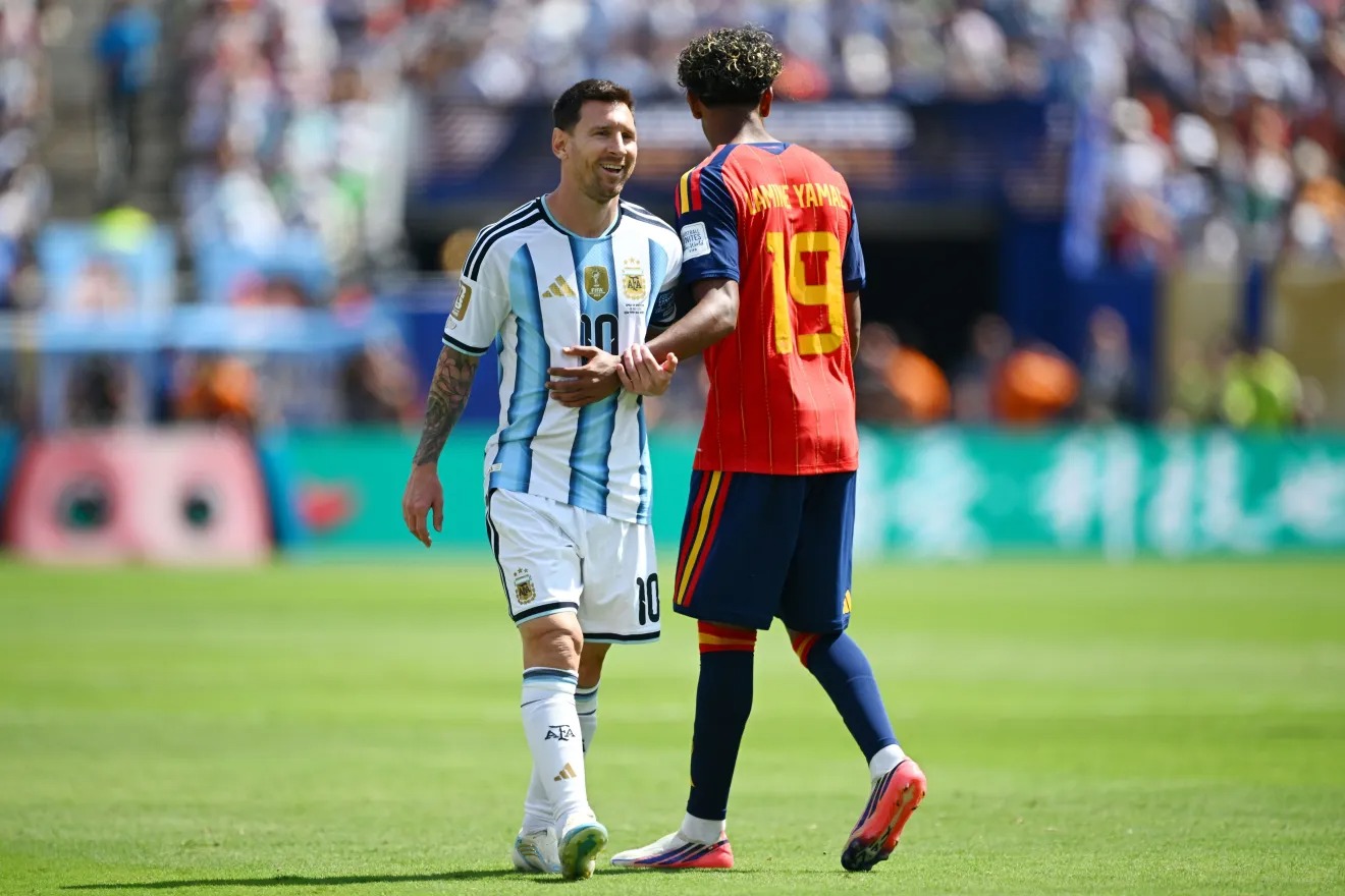 O encontro de Lionel Messi  com Lamine Yamal