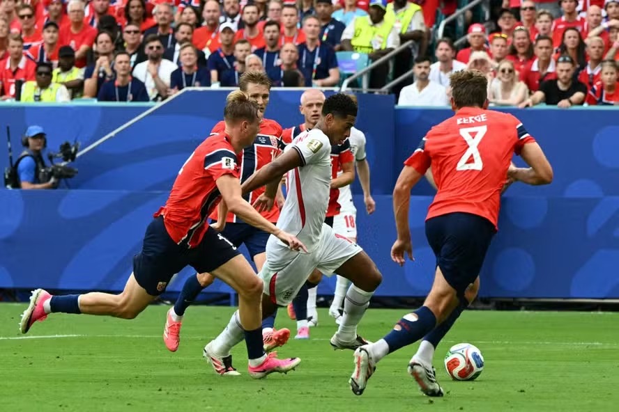 o destaque da Inglaterra Jude Bellingham