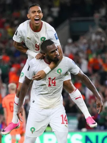 Issa Diop celebra gol de Marrocos sobre a Holanda -  Foto: Getty Images