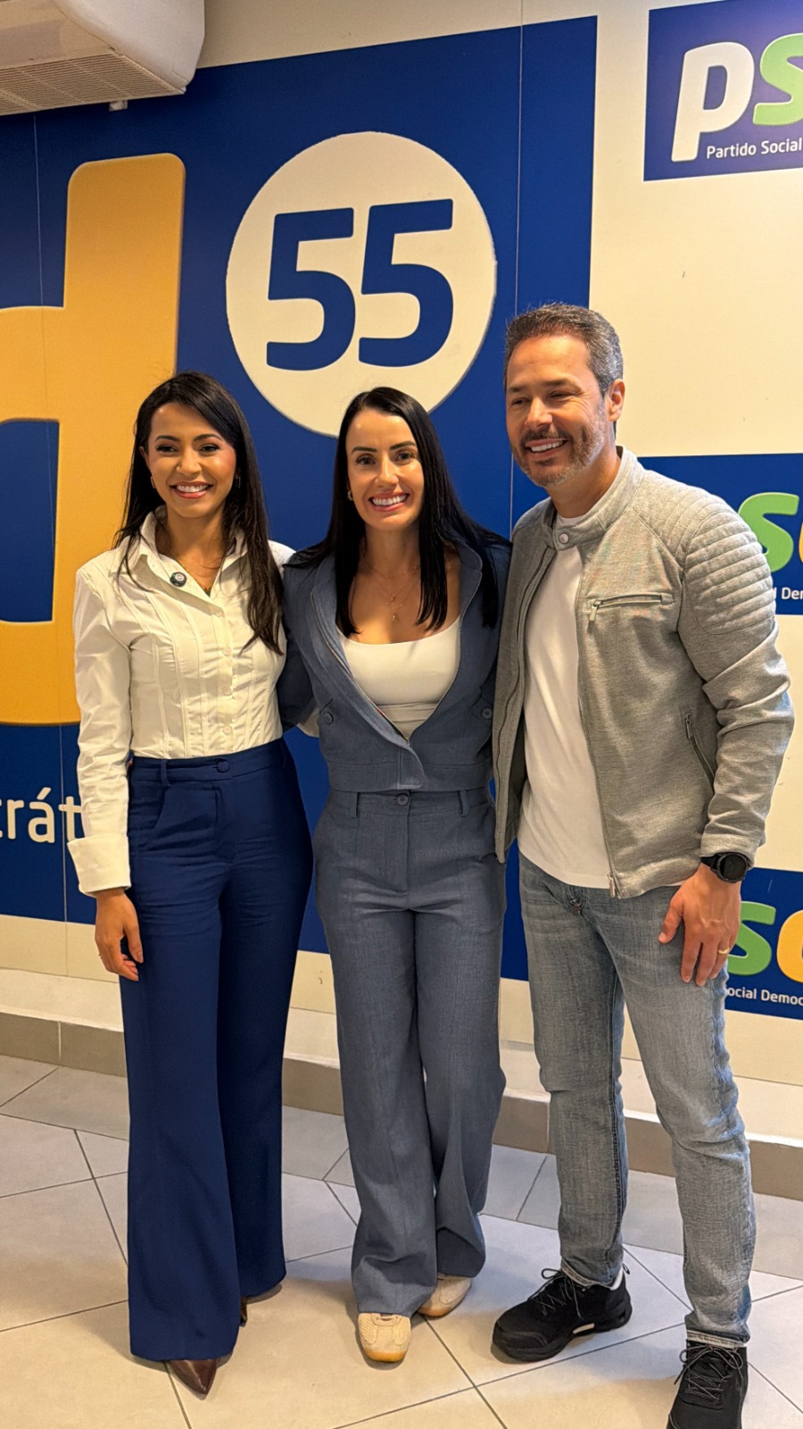 Clau Camargo oficializa sua candidatura como deputada estadual Advogada e primeira-dama de Arujá, ela concorre pelo PSD